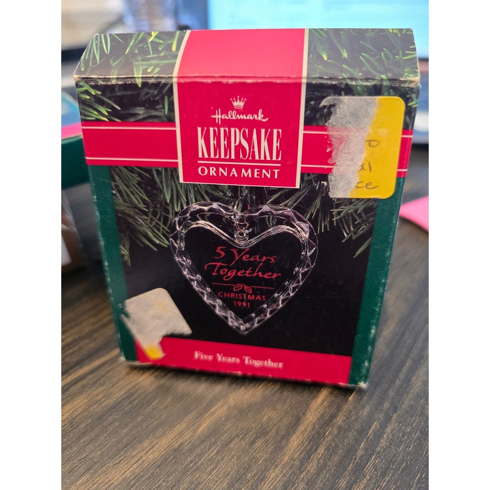 1991 Hallmark Keepsake Ornament 5 Years Together Faceted Glass Heart QX492-7‎